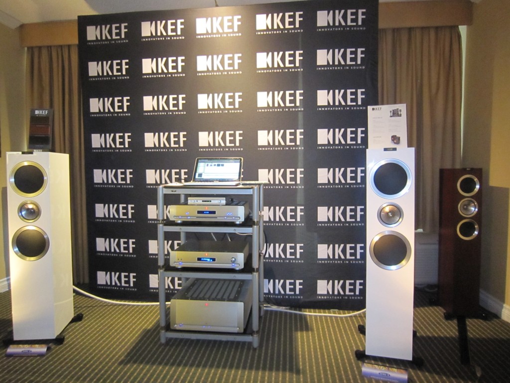 1 KEF R900 Parasound A21